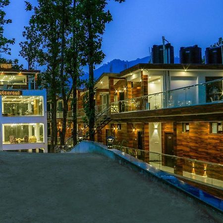 The First View Resort Лансдаун Екстериор снимка