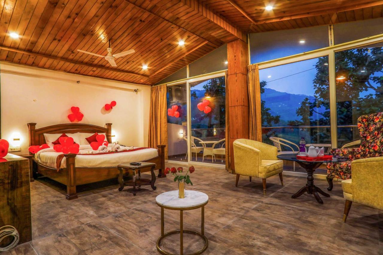 The First View Resort Лансдаун Екстериор снимка