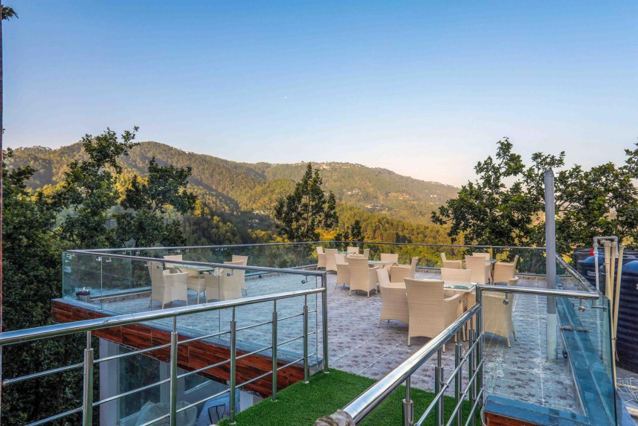 The First View Resort Лансдаун Екстериор снимка